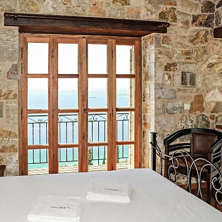 Diotima Homes カラマタ エクステリア 写真