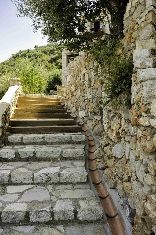Diotima Homes カラマタ エクステリア 写真